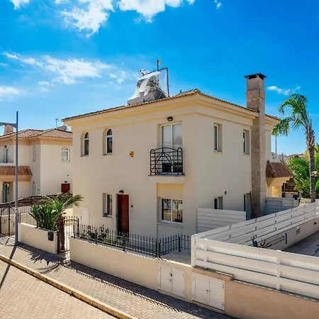Rea Villa *