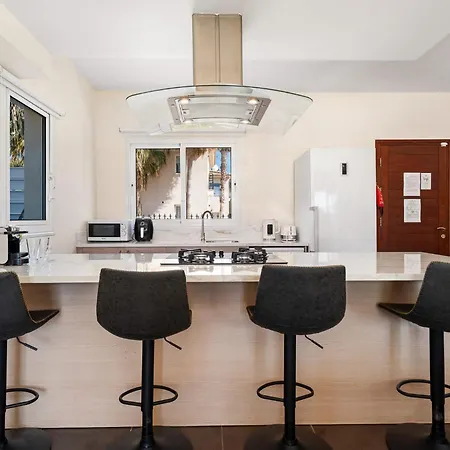 Rea Villa Paralimni