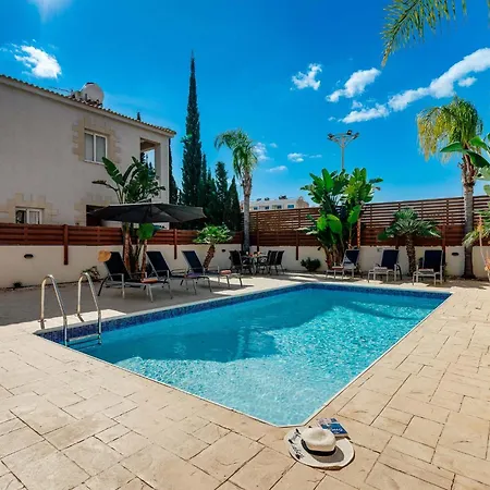 Villa Rea Paralimni